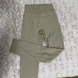 Whitney Simmons Gymshark Leggings